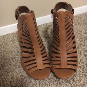Tan strappy sandals!